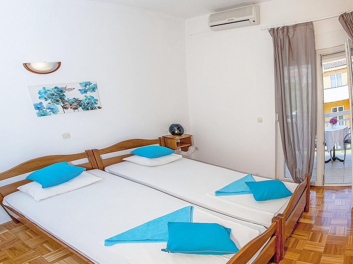 Apartments Damir Kaštel Štafilić Buitenkant foto