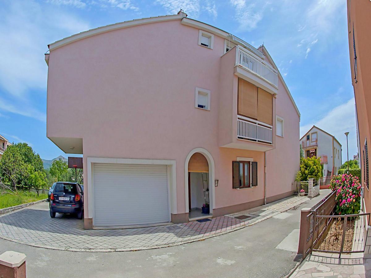 Apartments Damir Kaštel Štafilić Buitenkant foto